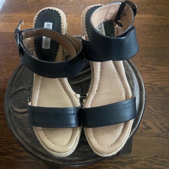Black leather ankle strap wedge heels - Picture 1 of 5